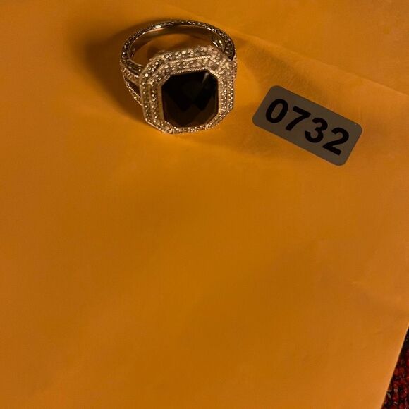 Melanite and white diamond sterling silver size 8 ring. - Picture 7 of 7